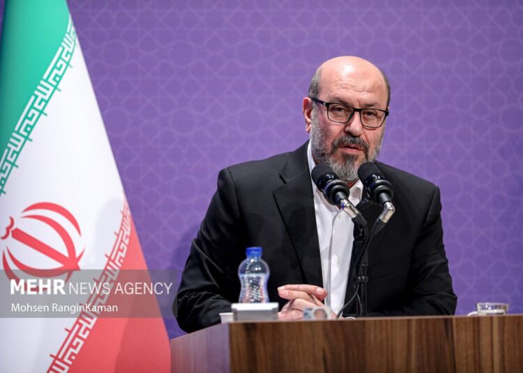 ضرورت تقویت نگاه مثبت در جامعه